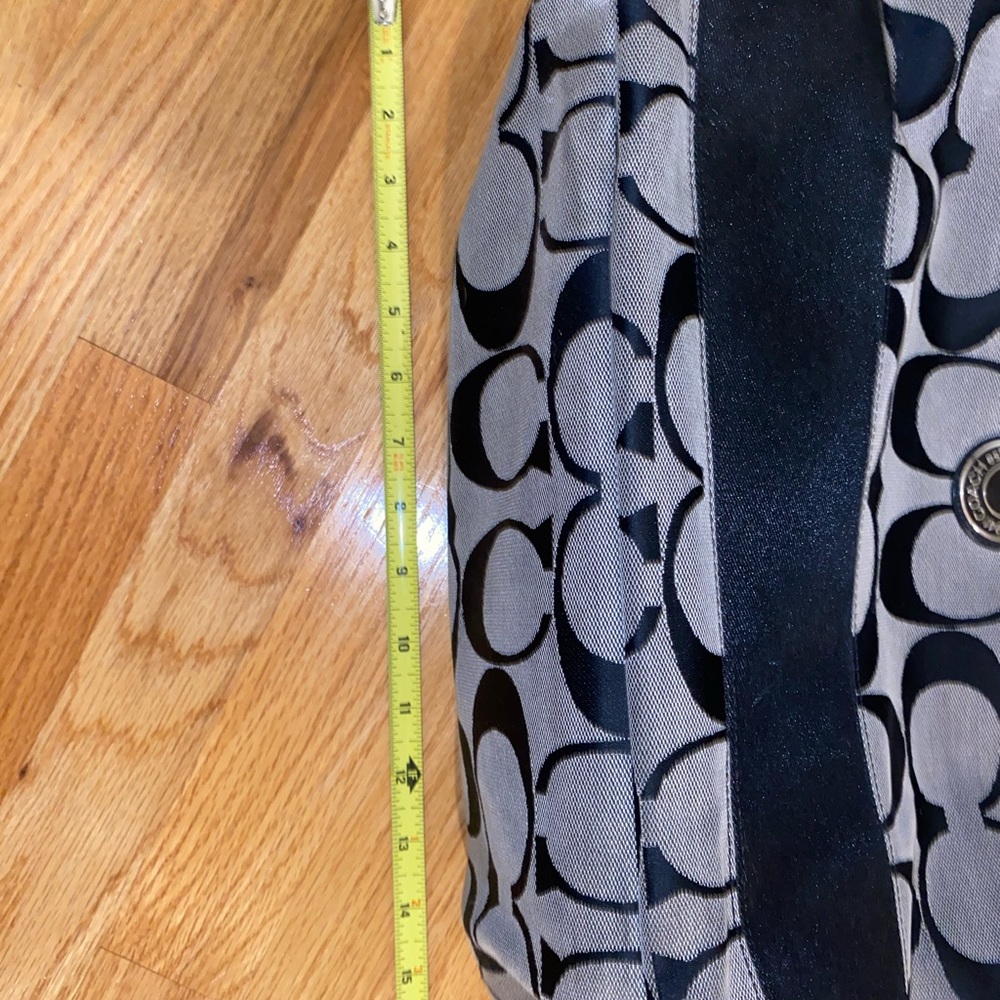 Coach diaper bag - Picture 2 of 9